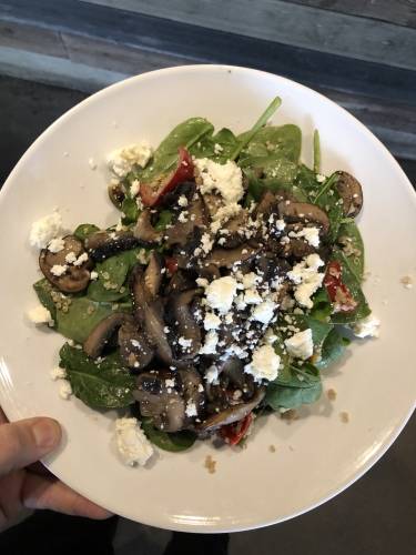 Baby Spinach and Mushrooms Salad
